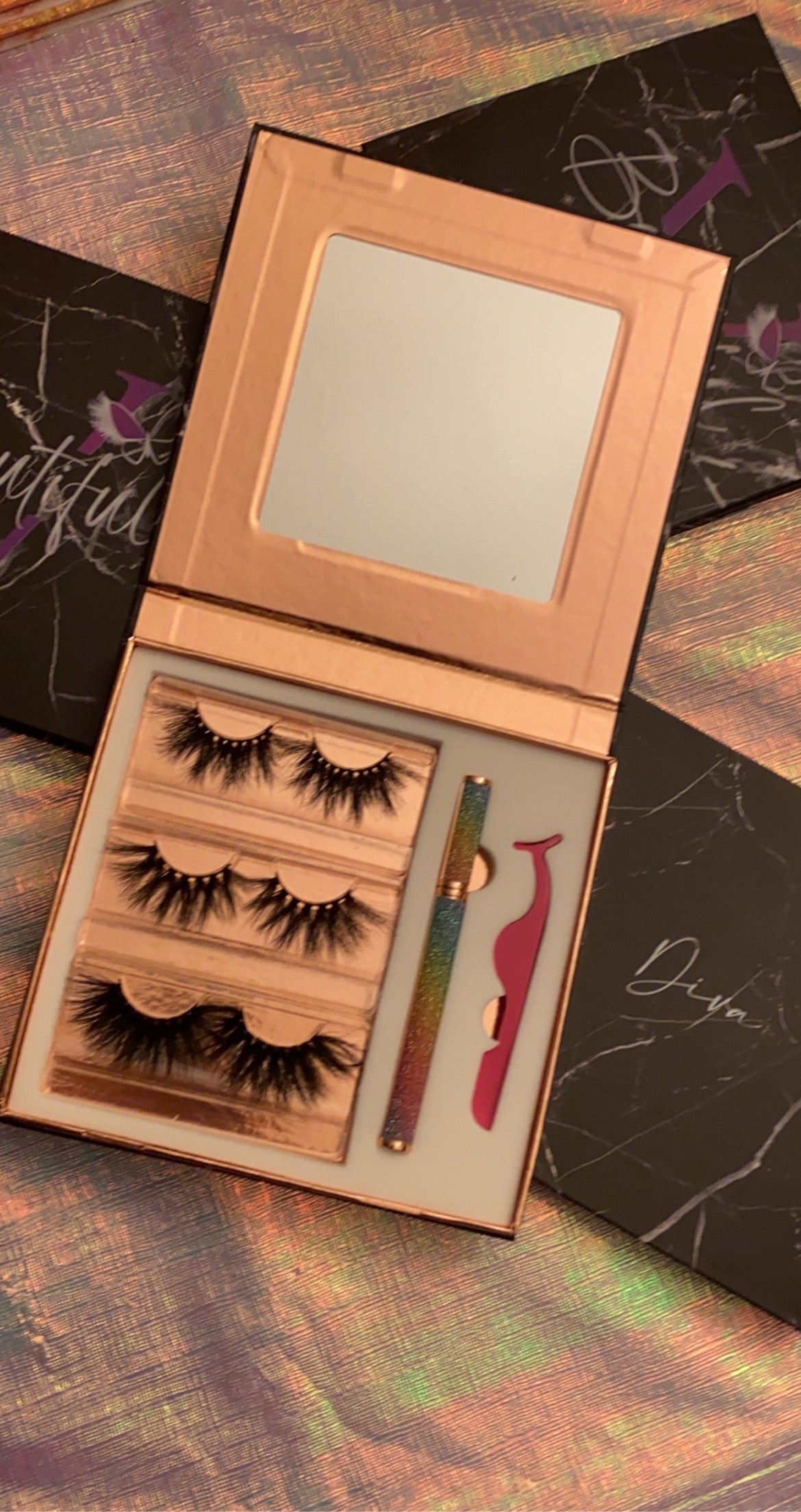 Diva Eyelashes Pallet